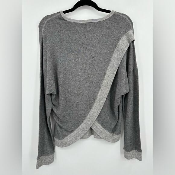 Sundry | Obsessed Tulip Back Pullover Sweater Size 2 - Picture 3 of 8